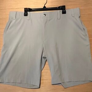 Callaway Men's Soft Gray Flat Front Shorts size 40